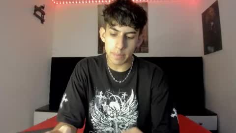 Aron online show from November 24, 2025, 7:35 pm