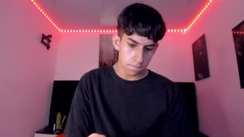 Aron online show from November 25, 2025, 7:25 pm