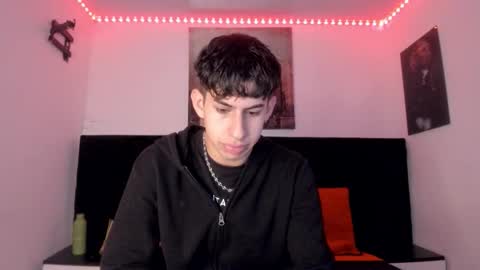 Aron online show from November 28, 2025, 2:20 pm