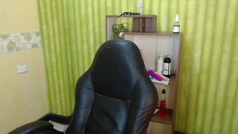 im NiallDun online show from February 18, 2025, 9:32 am