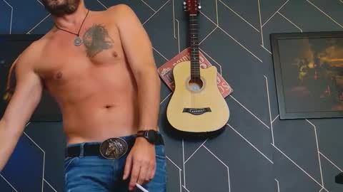 Aaron online show from September 17, 2025, 6:42 pm