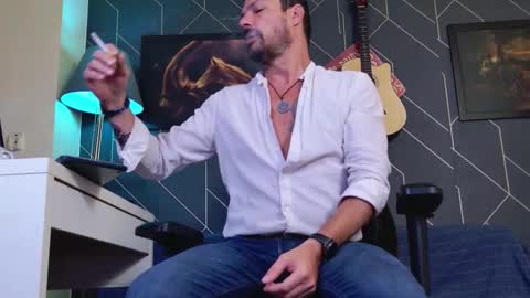 Aaron online show from February 22, 2026, 2:02 am