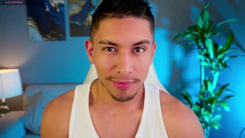 AARON  online show from January 2, 2025, 7:51 pm