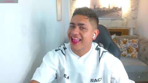 Aaron online show from September 12, 2025, 12:05 pm