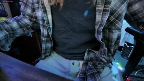 Aaron Skeetman online show from December 4, 2024, 6:55 am