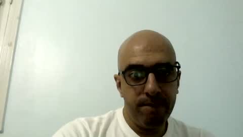 Snapshot of aayaadx chatting on May 17, 2026, 11:06 am AAYAADX online show from May 17, 2026, 11:06 am