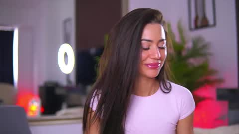 Snapshot of abbela_white chatting on April 22, 2026, 5:21 am Alexa online show from April 22, 2026, 5:21 am