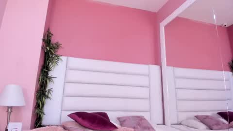 abbey_walker online show from February 18, 2025, 5:53 am