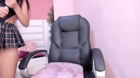 abbey_walker online show from March 6, 2025, 6:08 am