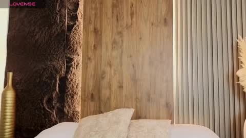 Abbygail online show from February 26, 2025, 12:25 pm