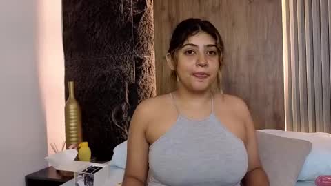 Abbygail online show from November 11, 2025, 12:27 pm