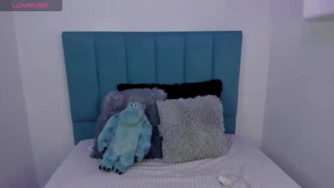 ABBY online show from November 22, 2025, 2:49 pm