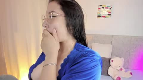 abby_pink1 online show from April 22, 2026, 4:37 am