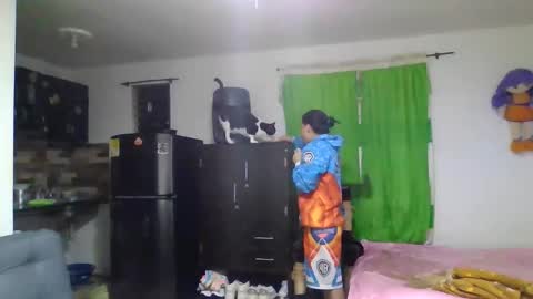 Abby online show from April 1, 2026, 11:35 pm