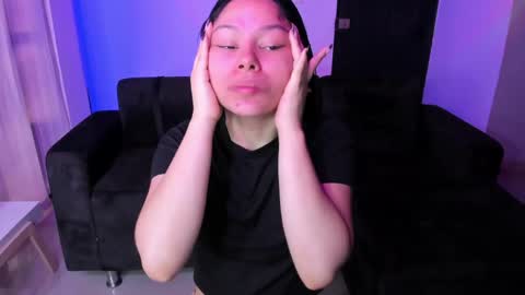 Abby Dixon  online show from April 21, 2026, 12:33 pm