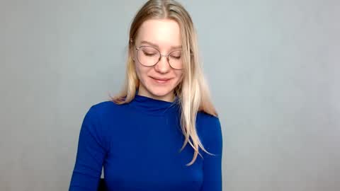 Abby Lovense is active online show from February 19, 2025, 10:34 am