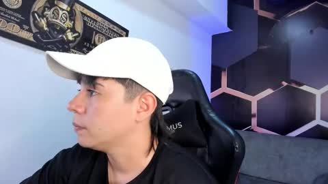 Abby Smith online show from November 17, 2025, 7:08 pm