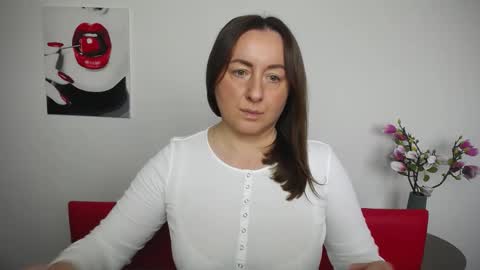 abbytaylorr online show from October 14, 2025, 6:25 am