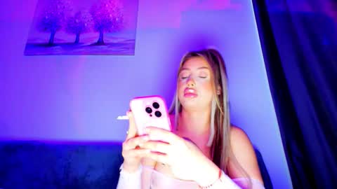 abella_soleill online show from March 11, 2026, 6:19 am