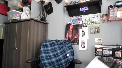 AJ online show from June 23, 2026, 3:43 pm