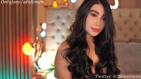 abie_owen online show from December 19, 2024, 12:13 am