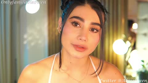 abie_owen online show from February 5, 2025, 12:53 am