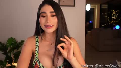 Snapshot of abie_owen chatting on July 1, 2026, 12:23 am abie_owen online show from July 1, 2026, 12:23 am