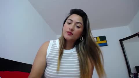 ximena online show from December 22, 2024, 2:49 pm