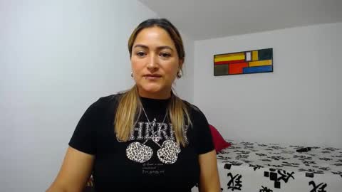 ximena online show from September 8, 2025, 2:16 pm