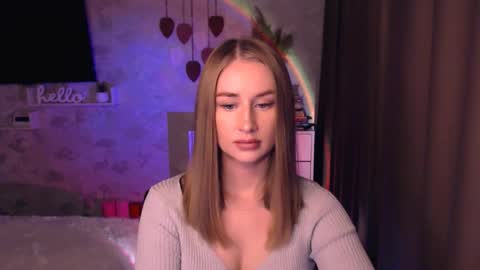 Anna online show from November 19, 2025, 4:51 pm