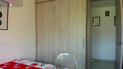 Snapshot of abigail_w chatting on December 10, 2024, 9:11 pm abigail online show from December 10, 2024, 9:11 pm