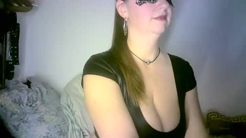 Snapshot of abigailove4u chatting on December 11, 2024, 1:58 am GoldenFish online show from December 11, 2024, 1:58 am