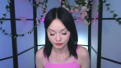 Lily online show from May 12, 2026, 2:47 pm