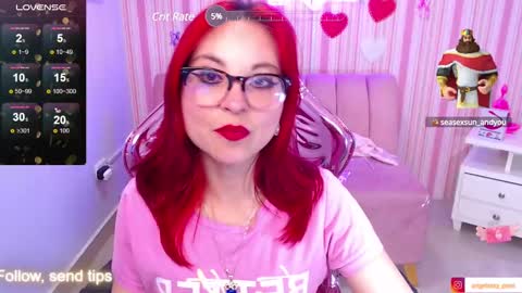 abril_ch_ online show from January 8, 2025, 1:52 pm