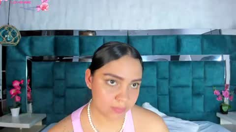 abril_gomez_11 online show from June 11, 2026, 2:53 am