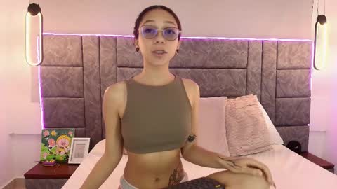  Abril  online show from October 24, 2025, 6:59 pm