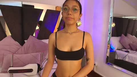  Abril  online show from November 29, 2025, 6:22 pm