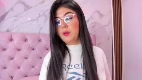 Abril online show from May 15, 2026, 11:39 am