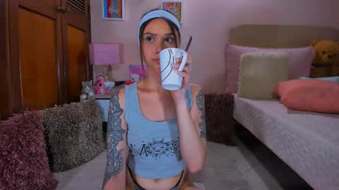 Abril online show from March 4, 2026, 4:51 am