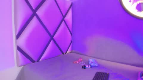 Aby online show from December 3, 2025, 12:14 pm