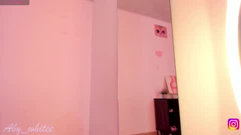   Aby   online show from September 18, 2025, 11:34 am