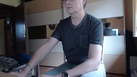 ach471 online show from December 15, 2024, 9:03 am