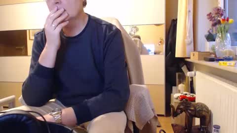 ach471 online show from November 14, 2025, 7:29 am