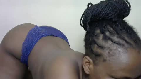 MAUREEN online show from December 5, 2024, 11:29 pm