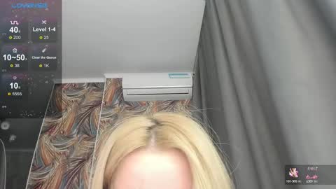 Anna FANSLY yesacid online show from December 22, 2024, 3:11 am