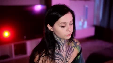 acid_pie online show from September 11, 2025, 6:02 am