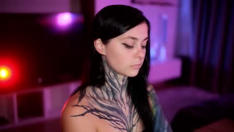 acid_pie online show from September 12, 2025, 6:19 pm