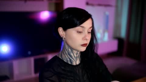 acid_pie online show from October 16, 2025, 7:37 pm