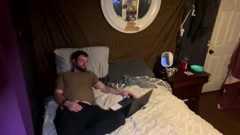 acouplesinners online show from December 19, 2025, 7:37 am