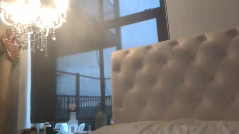 OF  online show from April 27, 2026, 9:35 pm